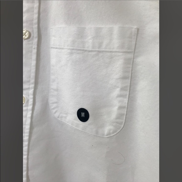 Men’s Abercrombie & Fitch Button Down - Picture 3 of 3